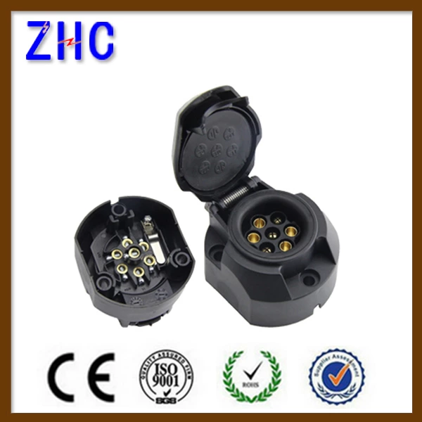 female towing connector