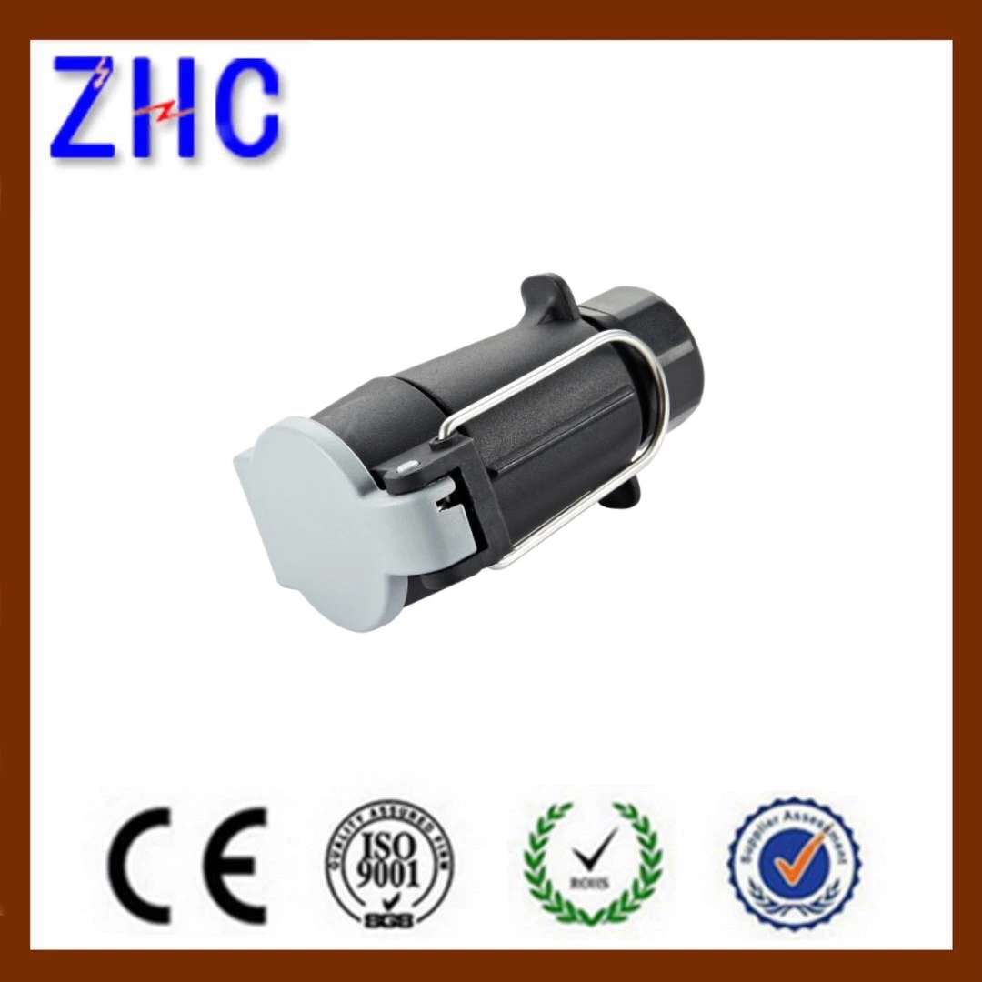 Female industrial connector