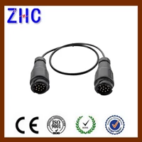 Cable extension socket
